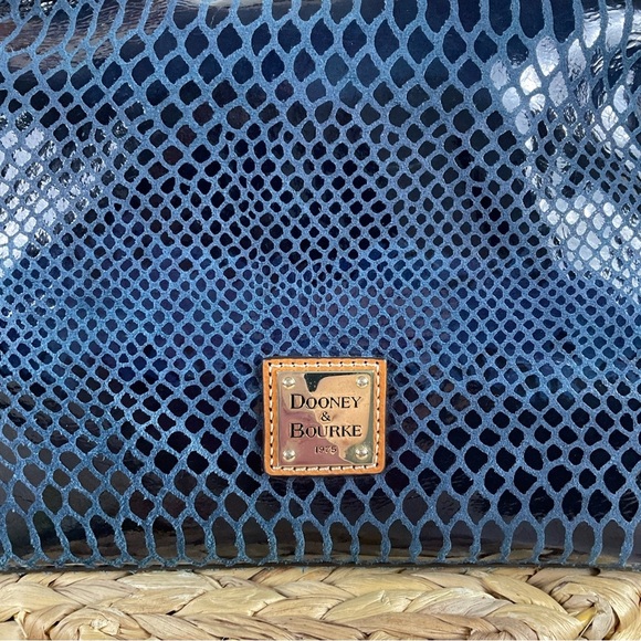 Vintage Dooney & Bourke Navy Snakeskin Leather Erica Hobo Shoulder Bag BS479 NV - Picture 2 of 15